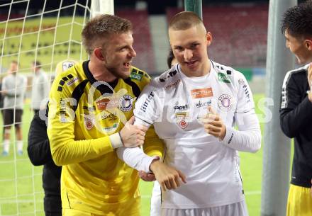Fussball 2. Liga. SK Austria Klagenfurt gegen FC Hertha Wels..  Jubel Adnan Kanuric, Bartol Barisic (Klagenfurt),    Klagenfurt, 26.9.2025.
Foto: Kuess
www.qspictures.net
---
pressefotos, pressefotografie, kuess, qs, qspictures, sport, bild, bilder, bilddatenbank