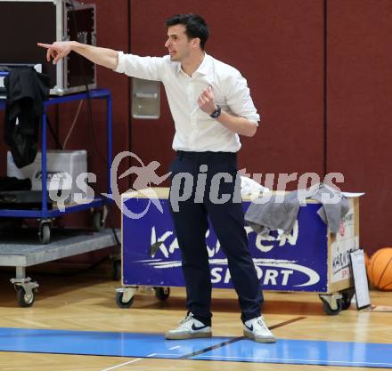 Basketball 2. Liga 2025/2026. Grunddurchgang 1. Runde.  Woerthersee Piraten gegen Kufstein Towers.  Trainer Xavi Mascaro Pons  (Kufstein). Klagenfurt, am 4.10.2025.
Foto: Kuess
---
pressefotos, pressefotografie, kuess, qs, qspictures, sport, bild, bilder, bilddatenbank