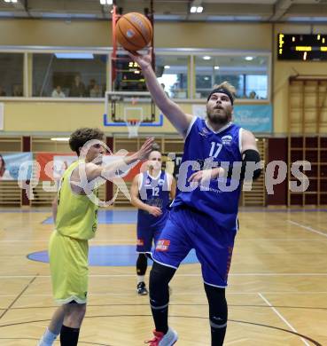 Basketball 2. Liga 2025/2026. Grunddurchgang 1. Runde.  Woerthersee Piraten gegen Kufstein Towers. Lukas Simoner  (Piraten), Juho-Matti Henttonen   (Kufstein). Klagenfurt, am 4.10.2025.
Foto: Kuess
---
pressefotos, pressefotografie, kuess, qs, qspictures, sport, bild, bilder, bilddatenbank