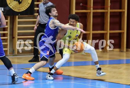 Basketball 2. Liga 2025/2026. Grunddurchgang 1. Runde.  Woerthersee Piraten gegen Kufstein Towers. Marcus Holyfield  (Piraten),  Julian Alper (Kufstein). Klagenfurt, am 4.10.2025.
Foto: Kuess
---
pressefotos, pressefotografie, kuess, qs, qspictures, sport, bild, bilder, bilddatenbank