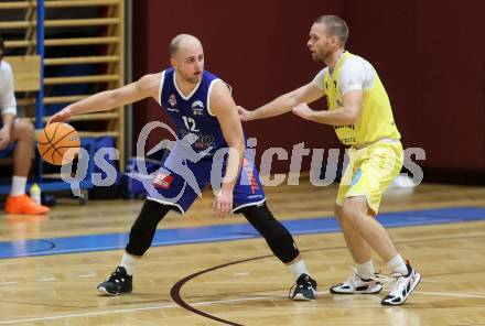 Basketball 2. Liga 2025/2026. Grunddurchgang 1. Runde.  Woerthersee Piraten gegen Kufstein Towers. Tim Huber  (Piraten),  Mate Horvath (Kufstein). Klagenfurt, am 4.10.2025.
Foto: Kuess
---
pressefotos, pressefotografie, kuess, qs, qspictures, sport, bild, bilder, bilddatenbank