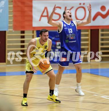 Basketball 2. Liga 2025/2026. Grunddurchgang 1. Runde.  Woerthersee Piraten gegen Kufstein Towers. Jan-Arne Apschner  (Piraten), Fabio Thaler  (Kufstein). Klagenfurt, am 4.10.2025.
Foto: Kuess
---
pressefotos, pressefotografie, kuess, qs, qspictures, sport, bild, bilder, bilddatenbank