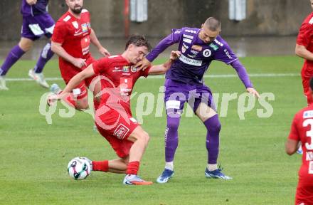 Fussball 2. Liga. SK Austria Klagenfurt gegen St. Poelten.  Bartol Barisic (Klagenfurt),  Lukas Buchegger  (St.Poelten).  Klagenfurt, 5.10..2025.
Foto: Kuess
www.qspictures.net
---
pressefotos, pressefotografie, kuess, qs, qspictures, sport, bild, bilder, bilddatenbank