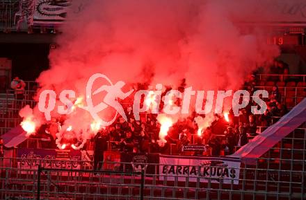 Fussball 2. Liga. SK Austria Klagenfurt gegen St. Poelten.   Fans  Klagenfurt, 5.10..2025.
Foto: Kuess
www.qspictures.net
---
pressefotos, pressefotografie, kuess, qs, qspictures, sport, bild, bilder, bilddatenbank
