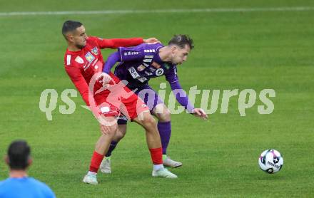 Fussball 2. Liga. SK Austria Klagenfurt gegen St. Poelten.  Marc Andre Schmerboeck (Klagenfurt),  Dirk Delfin Carlson  (St.Poelten).  Klagenfurt, 5.10..2025.
Foto: Kuess
www.qspictures.net
---
pressefotos, pressefotografie, kuess, qs, qspictures, sport, bild, bilder, bilddatenbank