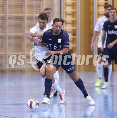 Futsal. Oesterreichische Futsal Liga. 1. OEFB Futsal Liga. . Futsal versli.at Klagenfurt  gegen LPSV Kaernten .  Vahid Muharemovic  (Futsal versli.at Klagenfurt), Enis Musanovic   (LPSV-Kaernten).  Klagenfurt, 12.10..2025.
Foto: Kuess
www.qspictures.net
---
pressefotos, pressefotografie, kuess, qs, qspictures, sport, bild, bilder, bilddatenbank