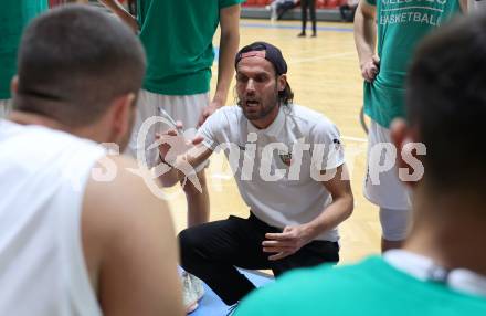 Basketball 2. Liga 2025/2026. Grunddurchgang 2. Runde.  KOS Celovec gegen BBU Salzburg. Trainer Dalibor Cevriz   (KOS). Klagenfurt, am 11.10.2025.
Foto: Kuess
---
pressefotos, pressefotografie, kuess, qs, qspictures, sport, bild, bilder, bilddatenbank