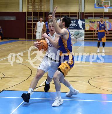 Basketball 2. Liga 2025/2026. Grunddurchgang 2. Runde.  KOS Celovec gegen BBU Salzburg.  Samuel Seher  (KOS),  Tomy Ezequiel Vicente (Salzburg). Klagenfurt, am 11.10.2025.
Foto: Kuess
---
pressefotos, pressefotografie, kuess, qs, qspictures, sport, bild, bilder, bilddatenbank