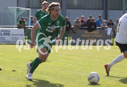 Fussball KÃ¤rntner Liga. Bleiburg gegen Voelkermarkt.  Lukas Sadnik  (Voelkermarkt). Bleiburg, am 11.10.2025.
Foto: Kuess
www.qspictures.net
---
pressefotos, pressefotografie, kuess, qs, qspictures, sport, bild, bilder, bilddatenbank