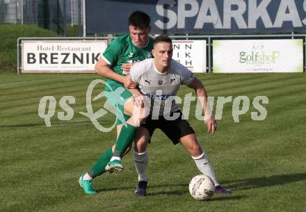 Fussball KÃ¤rntner Liga. Bleiburg gegen Voelkermarkt.  Robert Matic (Bleiburg),  Marcel Hrowath  (Voelkermarkt). Bleiburg, am 11.10.2025.
Foto: Kuess
www.qspictures.net
---
pressefotos, pressefotografie, kuess, qs, qspictures, sport, bild, bilder, bilddatenbank