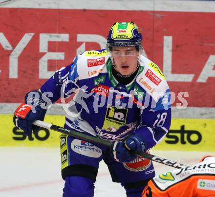 Eishockey Bundesliga. EC IDM Waermepumpen VSV gegen Moser Medical Graz99ers. Nico Uschan   (VSV). Villach, am 17.10..2025.
Foto: Kuess
www.qspictures.net
---
pressefotos, pressefotografie, kuess, qs, qspictures, sport, bild, bilder, bilddatenbank