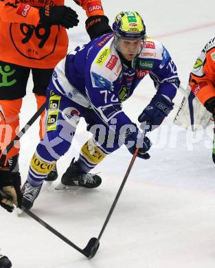 Eishockey Bundesliga. EC IDM Waermepumpen VSV gegen Moser Medical Graz99ers.  John Hughes  (VSV). Villach, am 17.10..2025.
Foto: Kuess
www.qspictures.net
---
pressefotos, pressefotografie, kuess, qs, qspictures, sport, bild, bilder, bilddatenbank