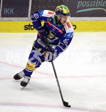 Eishockey Bundesliga. EC IDM Waermepumpen VSV gegen Moser Medical Graz99ers. Elias Wallenta  (VSV). Villach, am 17.10..2025.
Foto: Kuess
www.qspictures.net
---
pressefotos, pressefotografie, kuess, qs, qspictures, sport, bild, bilder, bilddatenbank