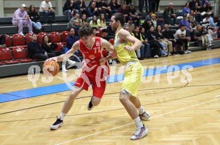 Basketball 2. Liga 2025/2026. Grunddurchgang 3. Runde.  Woerthersee Piraten gegen Upper Austrian Ballers.  Andreas Nuck  (Piraten),  Luca Dittrich  (Upper Austrian Ballers). Klagenfurt, am 18.10.2025.
Foto: Kuess
---
pressefotos, pressefotografie, kuess, qs, qspictures, sport, bild, bilder, bilddatenbank