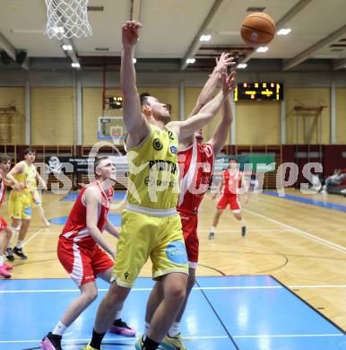 Basketball 2. Liga 2025/2026. Grunddurchgang 3. Runde.  Woerthersee Piraten gegen Upper Austrian Ballers.   Jan-Arne Apschner (Piraten), Eris Javaragic   (Upper Austrian Ballers). Klagenfurt, am 18.10.2025.
Foto: Kuess
---
pressefotos, pressefotografie, kuess, qs, qspictures, sport, bild, bilder, bilddatenbank