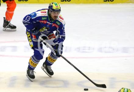 Eishockey Bundesliga. EC IDM Waermepumpen VSV gegen Moser Medical Graz99ers. Adam Helewka   (VSV). Villach, am 17.10..2025.
Foto: Kuess
www.qspictures.net
---
pressefotos, pressefotografie, kuess, qs, qspictures, sport, bild, bilder, bilddatenbank