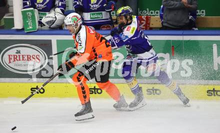 Eishockey Bundesliga. EC IDM Waermepumpen VSV gegen Moser Medical Graz99ers.  Paul Sintschnig (VSV),  Lukas Haudum  (Graz). Villach, am 17.10..2025.
Foto: Kuess
www.qspictures.net
---
pressefotos, pressefotografie, kuess, qs, qspictures, sport, bild, bilder, bilddatenbank
