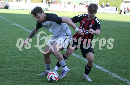 Fussball 1. Klasse West. Admira Villach gegen Oberlienz.  Adnan Brcaninovic  (Admira),  Florian Brunner  (Oberlienz). Villach, am 18.10.2025.
Foto: Kuess
www.qspictures.net
---
pressefotos, pressefotografie, kuess, qs, qspictures, sport, bild, bilder, bilddatenbank