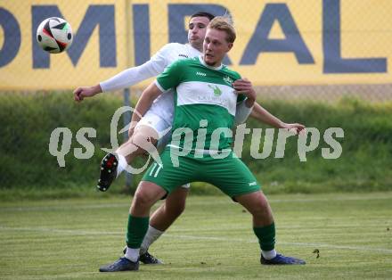 Fussball. Kaerntner Liga. Koettmannsdorf gegen Donau. Matteo Juvan  (Koettmannsdorf), Andreas Martin Tatschl   (Donau).  Koettmannsdorf, 19.10.2025.
Foto: Kuess
www.qspictures.net
---
pressefotos, pressefotografie, kuess, qs, qspictures, sport, bild, bilder, bilddatenbank