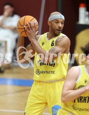 Basketball 2. Liga 2025/2026. Grunddurchgang 3. Runde.  Woerthersee Piraten gegen Upper Austrian Ballers.  Shawn L. Ray  (Piraten). Klagenfurt, am 18.10.2025.
Foto: Kuess
---
pressefotos, pressefotografie, kuess, qs, qspictures, sport, bild, bilder, bilddatenbank