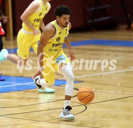 Basketball 2. Liga 2025/2026. Grunddurchgang 3. Runde.  Woerthersee Piraten gegen Upper Austrian Ballers.  Marcus Holyfield  (Piraten).  Klagenfurt, am 18.10.2025.
Foto: Kuess
---
pressefotos, pressefotografie, kuess, qs, qspictures, sport, bild, bilder, bilddatenbank