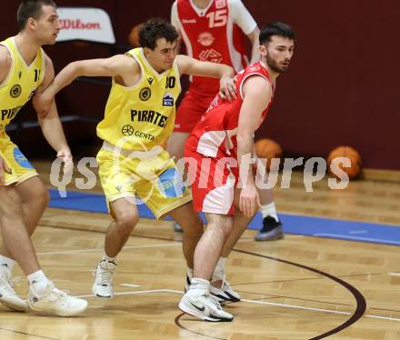Basketball 2. Liga 2025/2026. Grunddurchgang 3. Runde.  Woerthersee Piraten gegen Upper Austrian Ballers.  Matheo Brandstaetter  (Piraten),  Simon Burgholzer (Upper Austrian Ballers). Klagenfurt, am 18.10.2025.
Foto: Kuess
---
pressefotos, pressefotografie, kuess, qs, qspictures, sport, bild, bilder, bilddatenbank