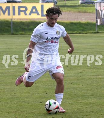 Fussball. Kaerntner Liga. Koettmannsdorf gegen Donau.  Marco Modritsch (Koettmannsdorf).  Koettmannsdorf, 19.10.2025.
Foto: Kuess
www.qspictures.net
---
pressefotos, pressefotografie, kuess, qs, qspictures, sport, bild, bilder, bilddatenbank