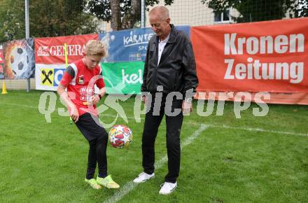 Fussball. Champ der Camps. Noel Ludwiger, Walter Ludescher. Klagenfurt, am 16.9.2025.
Foto: Kuess
www.qspictures.net
---
pressefotos, pressefotografie, kuess, qs, qspictures, sport, bild, bilder, bilddatenbank