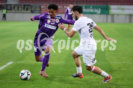 Fussball 2. Liga. SK Austria Klagenfurt gegen SK Sturm Graz II.  Christopher Johannes Woelbl  (Klagenfurt),  Senad Mustafic  (Graz).  Klagenfurt, 24.10..2025.
Foto: Kuess
www.qspictures.net
---
pressefotos, pressefotografie, kuess, qs, qspictures, sport, bild, bilder, bilddatenbank
