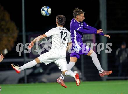 Fussball. Kaerntner Liga. SK Austria Klagenfurt Amateure gegen Matrei . Sebastian Pschernig  (Austria Klagenfurt), Michael Berger  (Matrei).  Koettmannsdorf, 25.10.2025.
Foto: Kuess
www.qspictures.net
---
pressefotos, pressefotografie, kuess, qs, qspictures, sport, bild, bilder, bilddatenbank