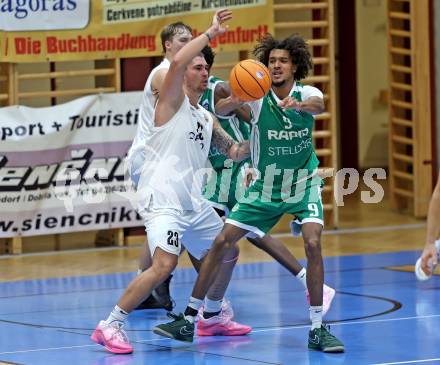 Basketball 2. Liga 2025/2026. Grunddurchgang 4. Runde.  KOS Celovec gegen Basketball Klub Rapid Wien.  Nikolas Susa (KOS),  Eric Jenner (Wien). Klagenfurt, am 25.10.2025.
Foto: Kuess
---
pressefotos, pressefotografie, kuess, qs, qspictures, sport, bild, bilder, bilddatenbank