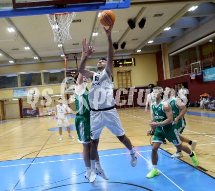 Basketball 2. Liga 2025/2026. Grunddurchgang 4. Runde.  KOS Celovec gegen Basketball Klub Rapid Wien.  Marin Sliskovic (KOS),  Vito Meier (Wien). Klagenfurt, am 25.10.2025.
Foto: Kuess
---
pressefotos, pressefotografie, kuess, qs, qspictures, sport, bild, bilder, bilddatenbank