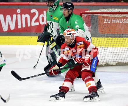 Eishockey ICE Bundesliga.  Winn2day ICE Hockey League. KAC gegen Olympia Ljubljana. Jan Mursak  (KAC),  Blaz Gregorc  (Ljubljana). Klagenfurt, am 26.10.2025.
Foto: Kuess
www.qspictures.net
---
pressefotos, pressefotografie, kuess, qs, qspictures, sport, bild, bilder, bilddatenbank