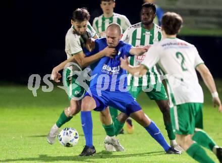 Fussball. Kaerntner Liga. Donau gegen Bleiburg. Melvin Osmic  (Donau),  Nikola Tolimir (Bleiburg).  Klagenfurt, am 31.10.2025.
Foto: Kuess
www.qspictures.net
---
pressefotos, pressefotografie, kuess, qs, qspictures, sport, bild, bilder, bilddatenbank
