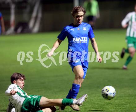 Fussball. Kaerntner Liga. Donau gegen Bleiburg.  Andre Hubert Schmedler (Donau), Nejc Steharnik  (Bleiburg).  Klagenfurt, am 31.10.2025.
Foto: Kuess
www.qspictures.net
---
pressefotos, pressefotografie, kuess, qs, qspictures, sport, bild, bilder, bilddatenbank