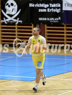 Basketball 2. Liga 2025/2026. Grunddurchgang 5. Runde.  Woerthersee Piraten gegen KOS Celovec.   Tim Huber (Piraten),   Klagenfurt, am 1.11.2025.
Foto: Kuess
---
pressefotos, pressefotografie, kuess, qs, qspictures, sport, bild, bilder, bilddatenbank