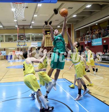 Basketball 2. Liga 2025/2026. Grunddurchgang 5. Runde.  Woerthersee Piraten gegen KOS Celovec. Elias Podany, Marcus Holyfield, Andreas Nuck  (Piraten),  Veljko Dena (KOS). Klagenfurt, am 1.11.2025.
Foto: Kuess
---
pressefotos, pressefotografie, kuess, qs, qspictures, sport, bild, bilder, bilddatenbank