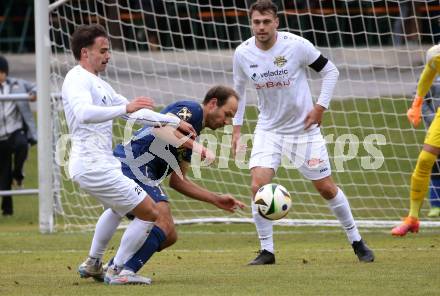 Fussball. Kaerntner Liga. Koettmannsdorf gegen Grafenstein. Daniel Hans Genser  (Koettmannsdorf),  Bernhard Walzl  (Grafenstein).  Klagenfurt, am 8.11.2025.
Foto: Kuess
www.qspictures.net
---
pressefotos, pressefotografie, kuess, qs, qspictures, sport, bild, bilder, bilddatenbank