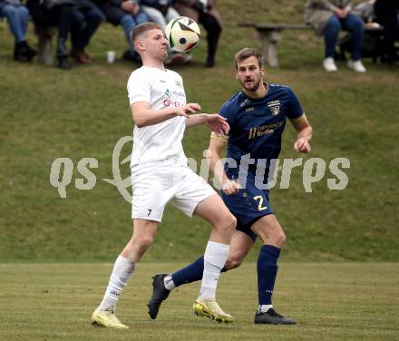 Fussball. Kaerntner Liga. Koettmannsdorf gegen Grafenstein. Alex Ristic  (Koettmannsdorf),  Manuel Rabitsch (Grafenstein).  Klagenfurt, am 8.11.2025.
Foto: Kuess
www.qspictures.net
---
pressefotos, pressefotografie, kuess, qs, qspictures, sport, bild, bilder, bilddatenbank