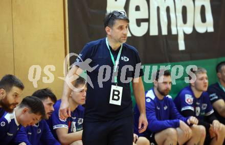 Handball Bundesliga. HLA. SC Ferlach gegen Voeslau.  Trainer Robert Begus  (SCF).  Ferlach, am 8.11.2025.
Foto: Kuess
www.qspictures.net
---
pressefotos, pressefotografie, kuess, qs, qspictures, sport, bild, bilder, bilddatenbank