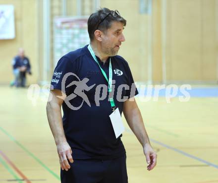 Handball Bundesliga. HLA. SC Ferlach gegen Voeslau.  Trainer Robert Begus  (SCF).  Ferlach, am 8.11.2025.
Foto: Kuess
www.qspictures.net
---
pressefotos, pressefotografie, kuess, qs, qspictures, sport, bild, bilder, bilddatenbank