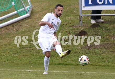 Fussball. Kaerntner Liga. Koettmannsdorf gegen Grafenstein.  Christopher Ballinger  (Koettmannsdorf).  Klagenfurt, am 8.11.2025.
Foto: Kuess
www.qspictures.net
---
pressefotos, pressefotografie, kuess, qs, qspictures, sport, bild, bilder, bilddatenbank
