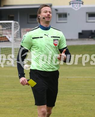 Fussball. Kaerntner Liga. Koettmannsdorf gegen Grafenstein. Schiedsrichter Stephan Orel.  Klagenfurt, am 8.11.2025.
Foto: Kuess
www.qspictures.net
---
pressefotos, pressefotografie, kuess, qs, qspictures, sport, bild, bilder, bilddatenbank