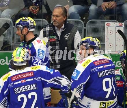 Eishockey ICE Bundesliga.  Winn2day ICE Hockey League. VSV gegen KAC.  Trainer Tray Tuomie   (VSV). Villach am 14.11.2025.
Foto: Kuess
www.qspictures.net
---
pressefotos, pressefotografie, kuess, qs, qspictures, sport, bild, bilder, bilddatenbank