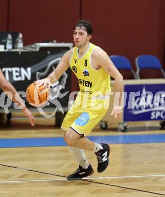 Basketball 2. Liga 2025/2026. Grunddurchgang 7. Runde.  Woerthersee Piraten gegen Traiskirchen Lions NexGen.  Elias Podany (Piraten),   Klagenfurt, am 15.11.2025.
Foto: Kuess
---
pressefotos, pressefotografie, kuess, qs, qspictures, sport, bild, bilder, bilddatenbank