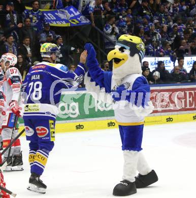 Eishockey ICE Bundesliga.  Winn2day ICE Hockey League. VSV gegen KAC. Felix Maxa, Maskottchen Villi   (VSV). Villach am 14.11.2025.
Foto: Kuess
www.qspictures.net
---
pressefotos, pressefotografie, kuess, qs, qspictures, sport, bild, bilder, bilddatenbank