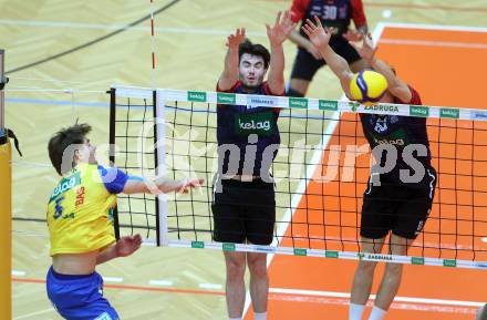 Volleyball Bundesliga. AVL. Austrian Volleyball League.   Aich/Dob gegen VBK Kelag Woerther-See-Loewen Klagenfurt. Jan Jirasek  (Aich/Dob), Ethan Robert Nashim, Jonas Emanuel Holzinger  (VBK Klagenfurt). Bleiburg, am 15.11.2025.
Foto: Kuess
www.qspictures.net
---
pressefotos, pressefotografie, kuess, qs, qspictures, sport, bild, bilder, bilddatenbank