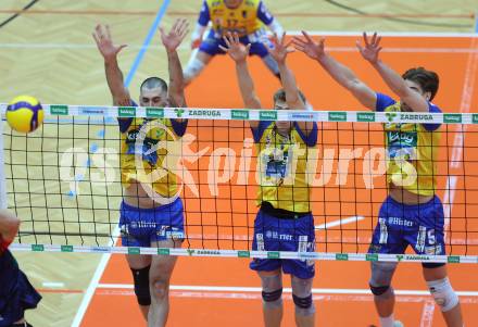 Volleyball Bundesliga. AVL. Austrian Volleyball League.   Aich/Dob gegen VBK Kelag Woerther-See-Loewen Klagenfurt. Luan Weber, Tobias Marian Reinstadler, Jan Jirasek   (Aich/Dob). Bleiburg, am 15.11.2025.
Foto: Kuess
www.qspictures.net
---
pressefotos, pressefotografie, kuess, qs, qspictures, sport, bild, bilder, bilddatenbank