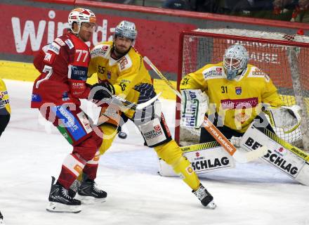 Eishockey ICE Bundesliga.  Winn2day ICE Hockey League. KAC gegen Vienna Capitals.  Mathias From  (KAC),   Raphael Wolf, Evan Cowley  (Vienna Capitals). Klagenfurt am 21.11.2025.
Foto: Kuess
www.qspictures.net
---
pressefotos, pressefotografie, kuess, qs, qspictures, sport, bild, bilder, bilddatenbank