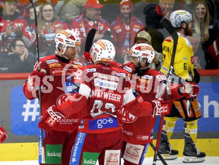 Eishockey ICE Bundesliga.  Winn2day ICE Hockey League. KAC gegen Vienna Capitals. Torjubel Thomas Hundertpfund, Clemens Unterweger, Raphael Herburger   (KAC). Klagenfurt am 21.11.2025.
Foto: Kuess
www.qspictures.net
---
pressefotos, pressefotografie, kuess, qs, qspictures, sport, bild, bilder, bilddatenbank